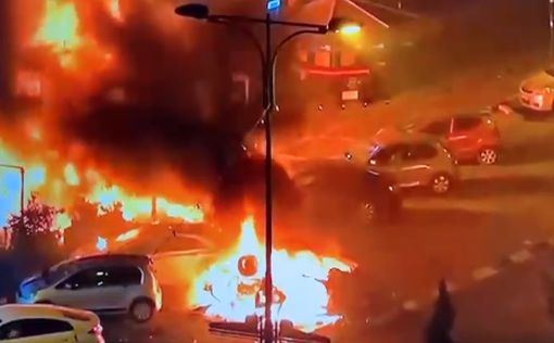 Попадание и пожар в Кирьят-Шмоне: видео