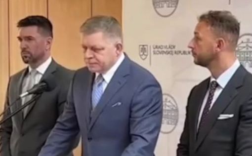 Урсула фон дер Ляйен в телефонном разговоре назвала Фицо "полным идиотом"