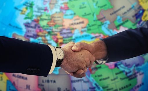 Bloomberg: Россия усиливает военную поддержку "хунт" в Западной Африке
