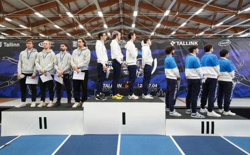 Швейцарская сборная по фехтованию повернулась спиной во время гимна Израиля