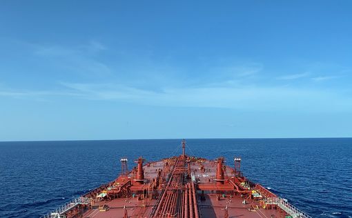 Из-за падения цен на нефть Россия переходит на западные танкеры