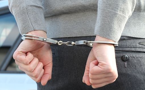 Старший парамедик MADA обвиняется в изнасилованиях с угрозой применения оружия